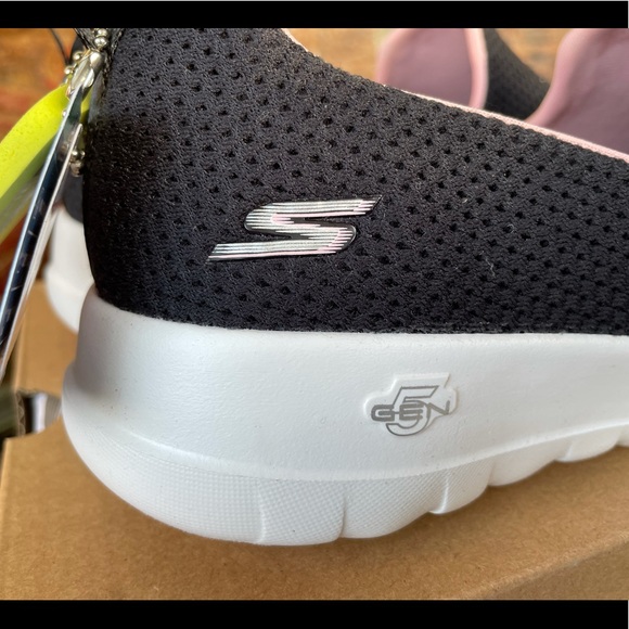 Skechers GOwalk Joy - Admirable Walking Sneakers - Picture 5 of 12